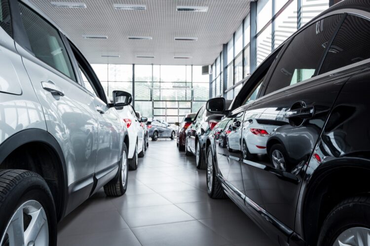 Impuestos de Autos en Uruguay 🚘: Guía Completa de IMESI, IVA y Otros Costos (2025)